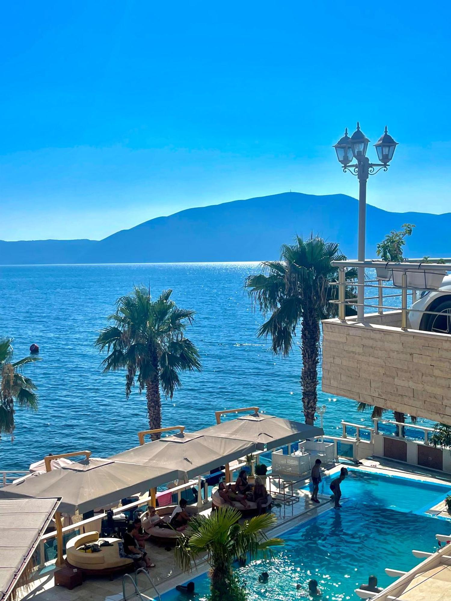 Coral Hotel & Resort Radhimë 外观 照片