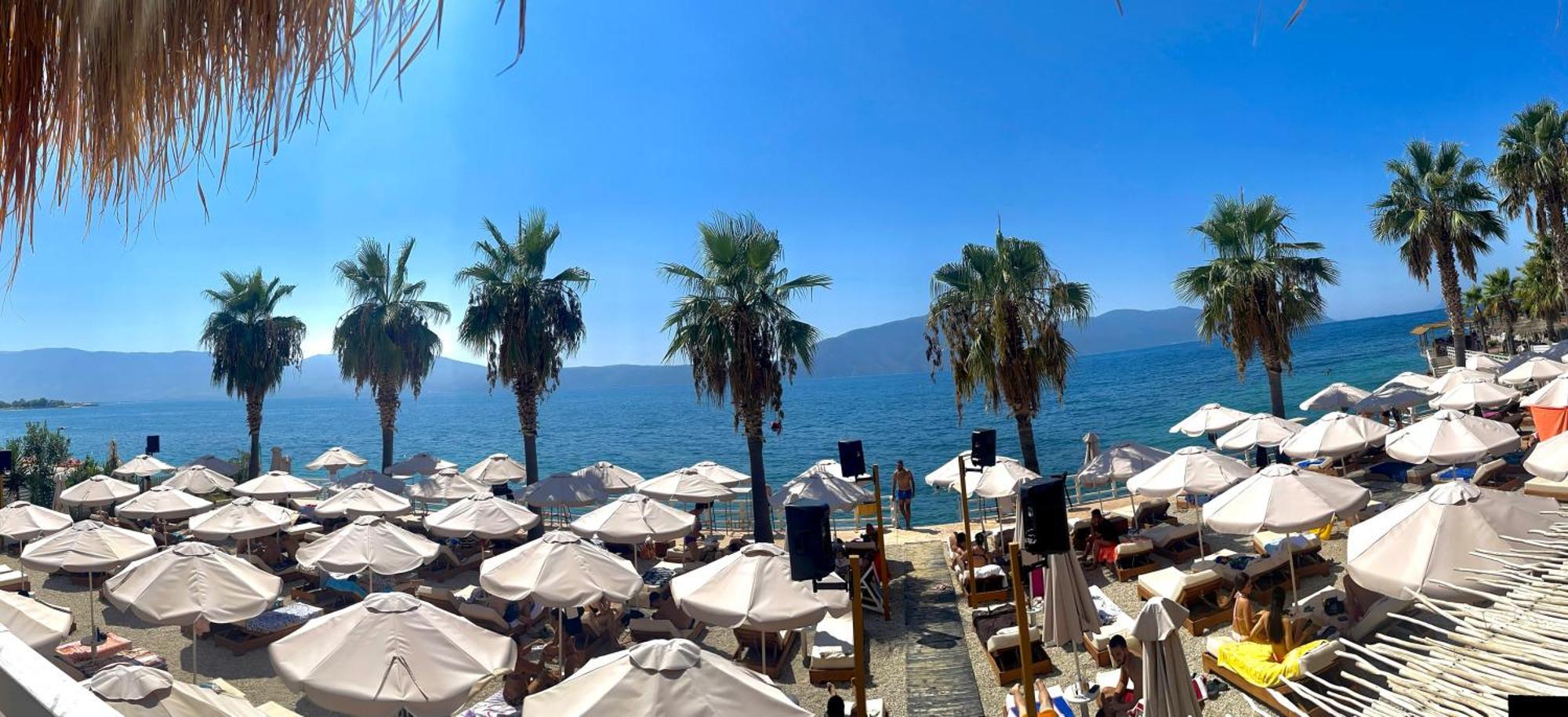 Coral Hotel & Resort Radhimë 外观 照片