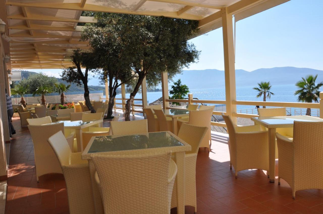 Coral Hotel & Resort Radhimë 外观 照片