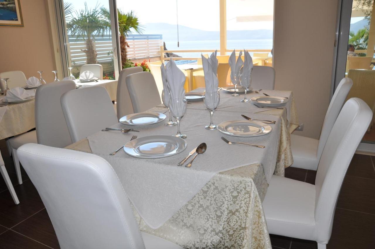 Coral Hotel & Resort Radhimë 外观 照片