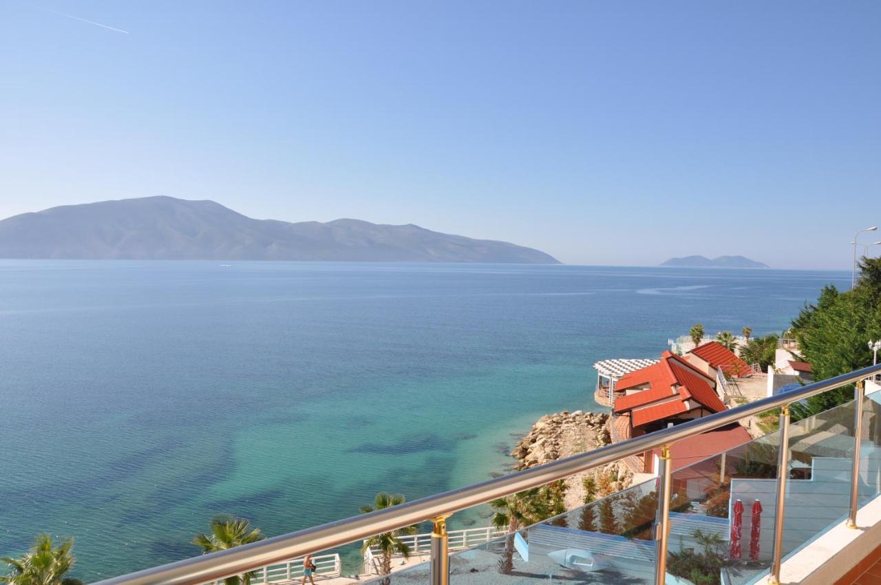 Coral Hotel & Resort Radhimë 外观 照片